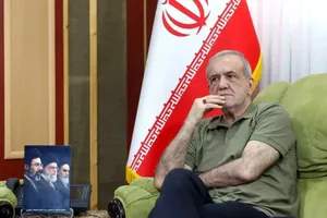 واکنش جالب علیرضا دبیر به تیشرت پوشیدن دکتر پزشکیان